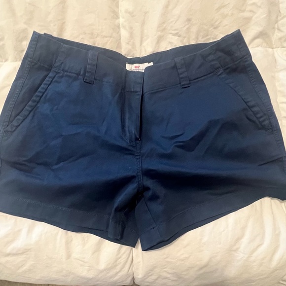 Vineyard Vines Women’s Shorts - Picture 1 of 3
